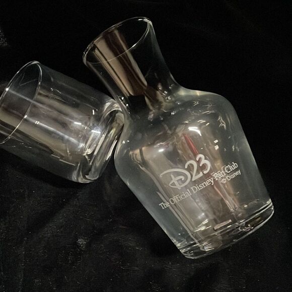 Disney D23 Fan Club 6” Personal Bedside Water Carafe and glass set, France - Picture 2 of 13